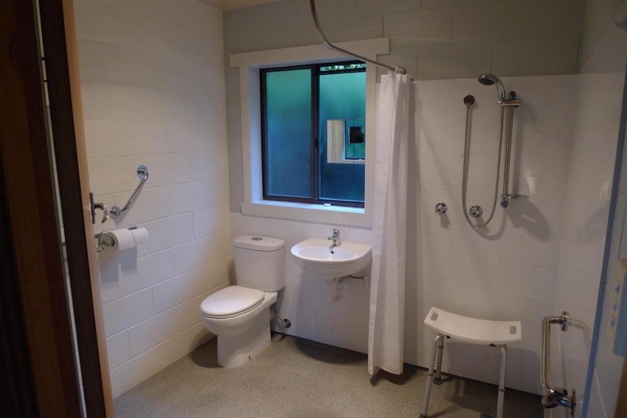 Willaway Motel Apartments 울버스톤 외부 사진