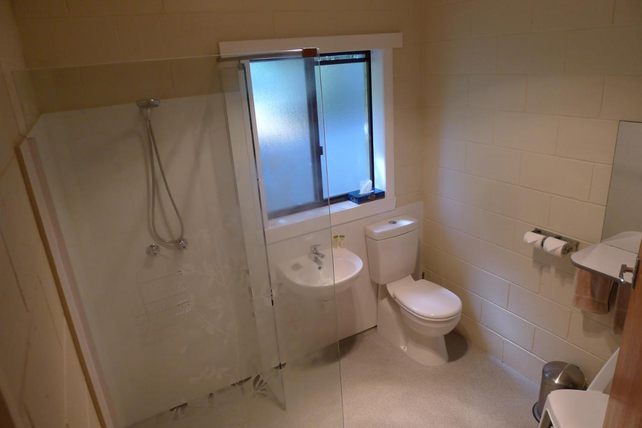 Willaway Motel Apartments 울버스톤 외부 사진