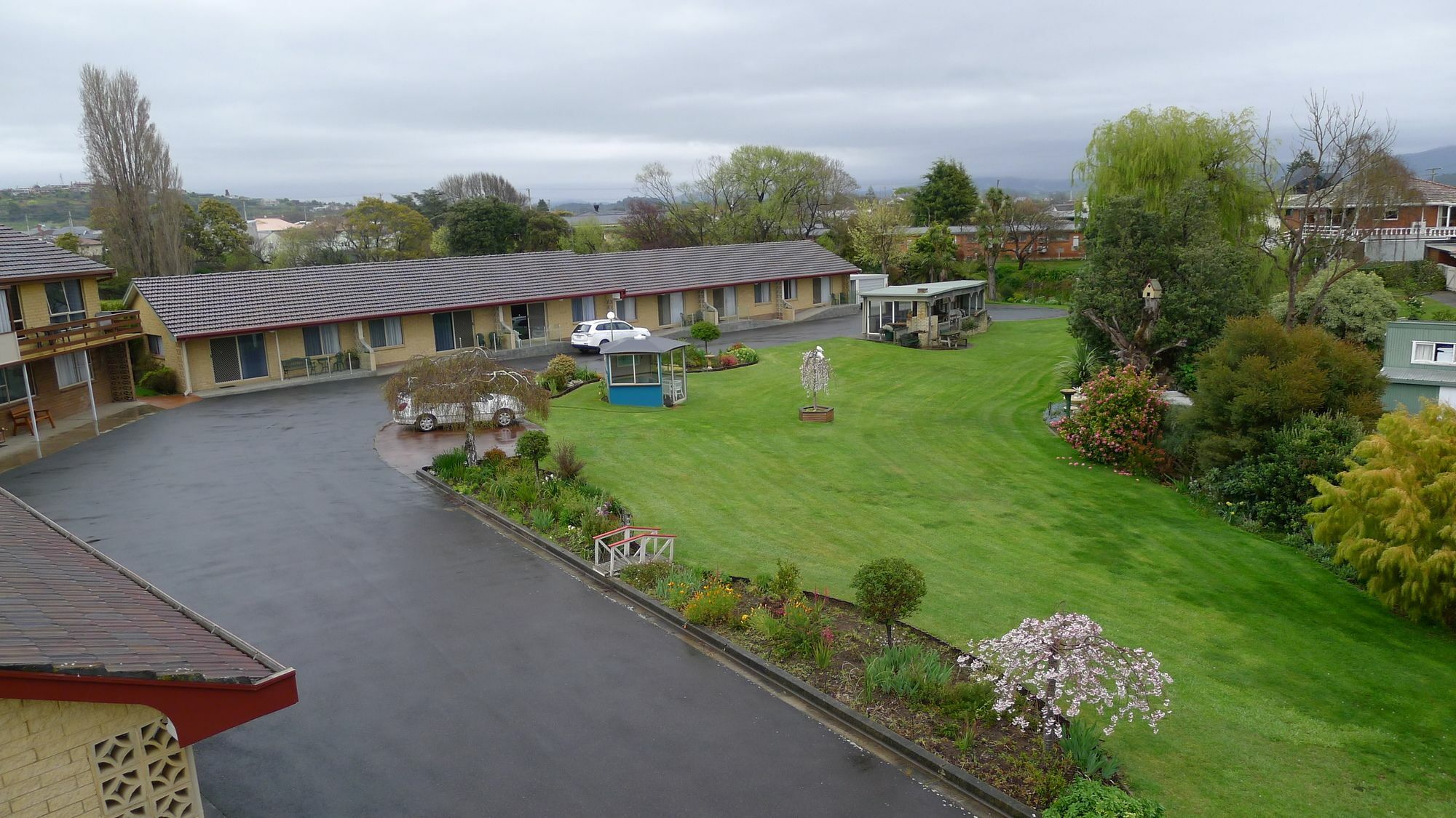 Willaway Motel Apartments 울버스톤 외부 사진